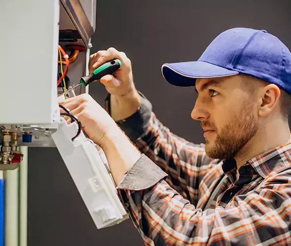 Expert Plumber for Tankless Water Heater Maintenance in Delray Beach, FL: Schedule Professional Maintenance Services with Us